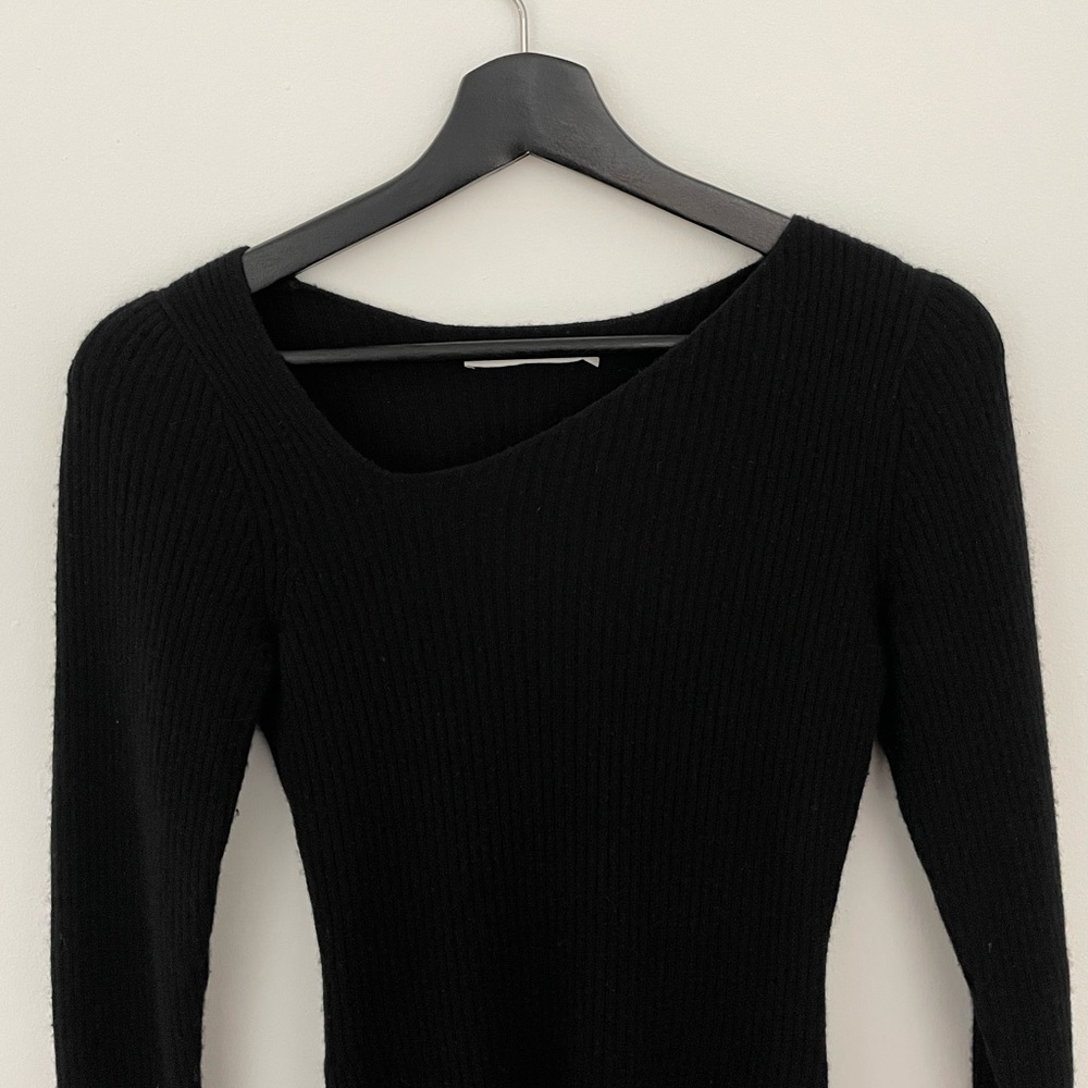 Shaina Mote Offset V Neck Sweater